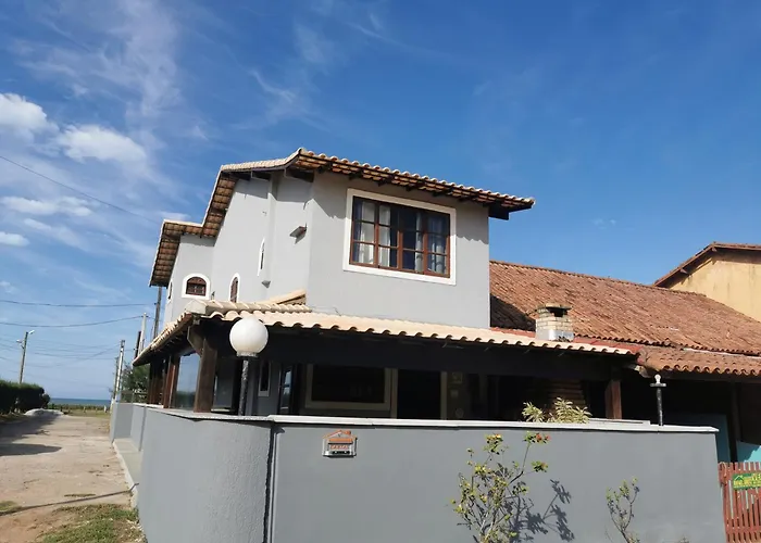 Casa Azul Na Praia Do Verao Vermelho