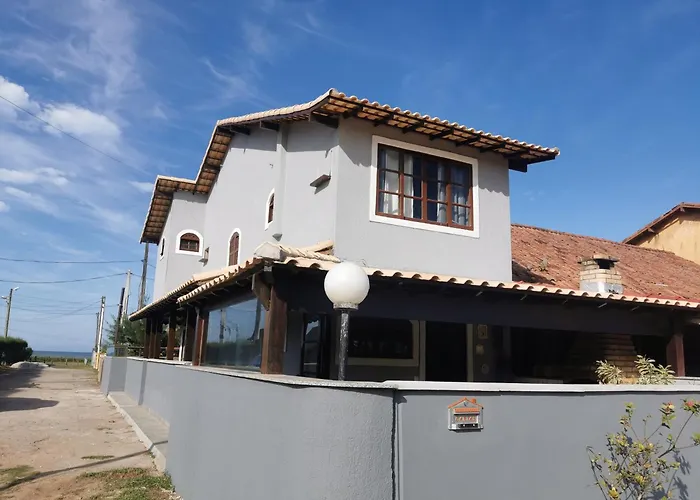 Casa Azul Na Praia Do Verao Vermelho